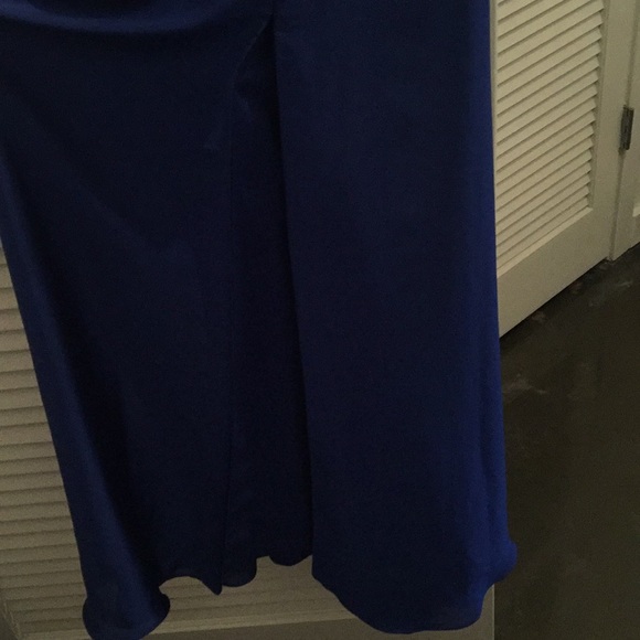 Gorgeous royal blue Grecian gown - Picture 6 of 8